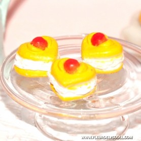 3 LITTLE CAKES MINIATURE LATI YELLOW BARBIE FASHION ROYALTY BLYTHE PULLIP DIORAMAS 1:12