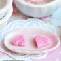 CERAMIC PINK PLATE DISH 3.5 CM MINIATURE LATI YELLOW BARBIE FASHION ROYALTY BLYTHE PULLIP SYBARITE DOLLHOUSE DIORAMA 1:6