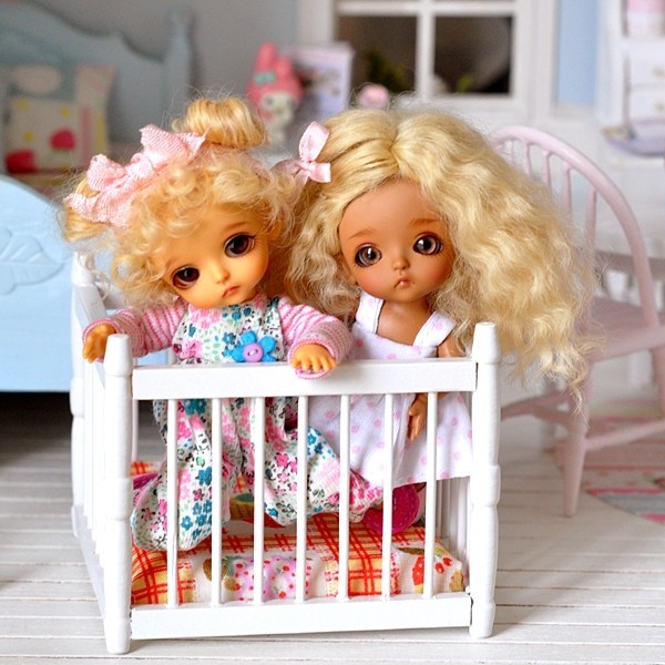 WANGCL Lit de poupée miniature 1/12 en bois pour lit de poupée Barbie -  Motif floral