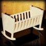 WOODEN BABY BED CRADLE DIY FOR BARBIE FASHION ROYALTY BLYTHE PULLIP MOMOKO MONSTER HIGH DOLLHOUSE DIORAMA 1/6