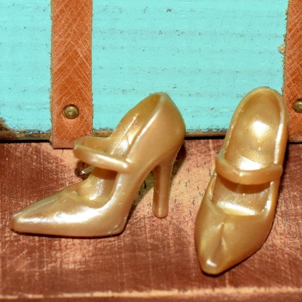 BARBIE Paire de chaussures escarpins shoes AU CHOIX #1 
