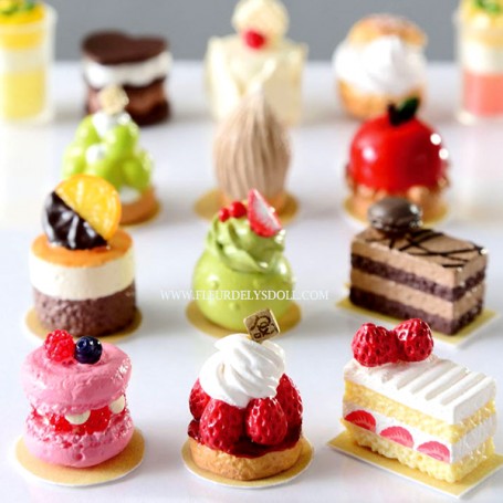 Details about   Re-Ment Rement Miniature PATISSERIE gateau Dessert Cake shop # 1 Classic cake 
