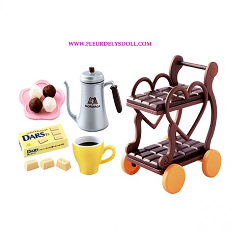 COFFEE MAKERS COFFEE CUP AND DARS CHOCOLATES KITCHEN RE-MENT REMENT MORINAGA BJD DOLLS BLYTHE BARBIE DIORAMA DOLLHOUSE 1/6