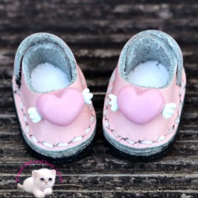 LEATHER KAWAII PINK HEART SHOES 3 X 2 CM FOR BJD DOLL QBABY MEADOWDOLLS TWINKLES LATI YELLOW PUKIFEE AND OTHER SMALL FOOT